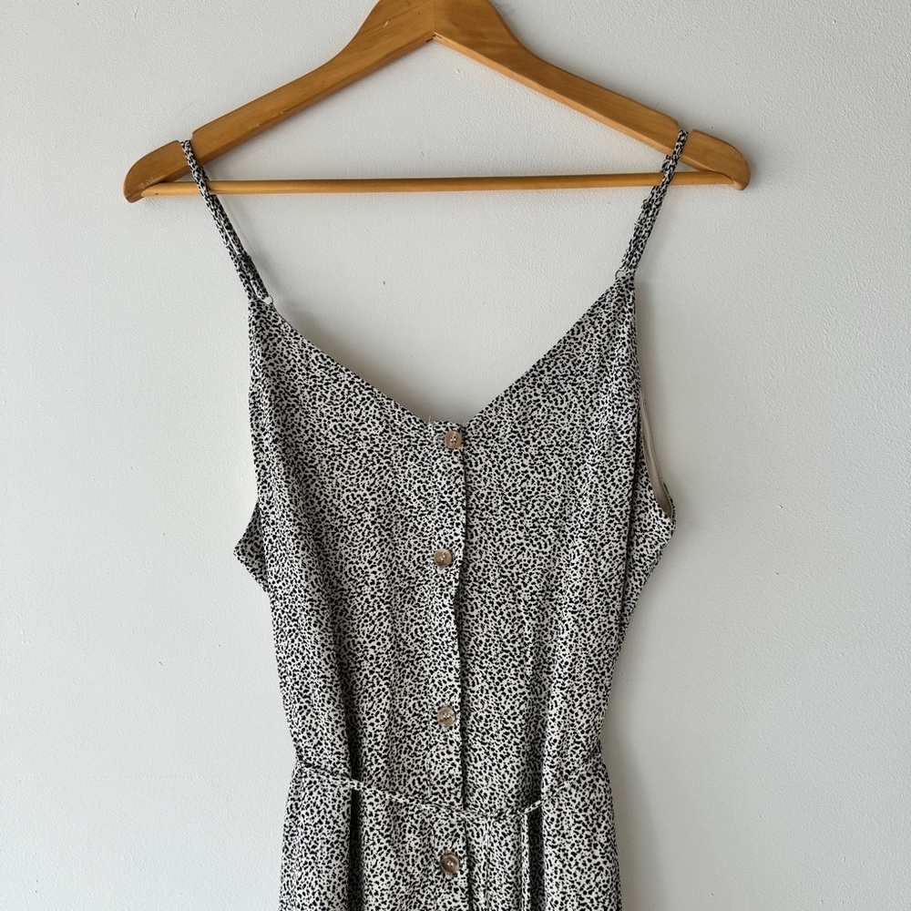 Sienna Sky - Sleeveless Midi Slip Dress in Cream and Black - Picture 3 of 8